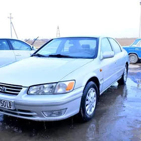 Toyota Camry 2000