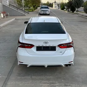 Toyota Camry 2022