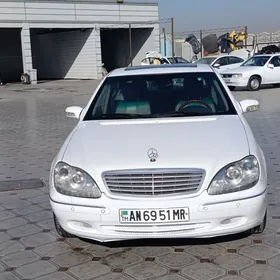 Mercedes-Benz S-Class 2004