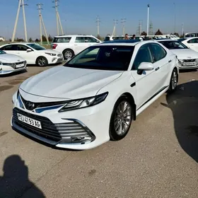Toyota Camry 2022