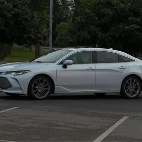 Toyota Avalon 2019