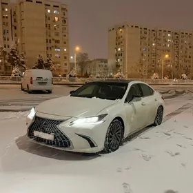 Lexus ES 350 2019