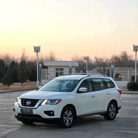 Nissan Pathfinder 2020