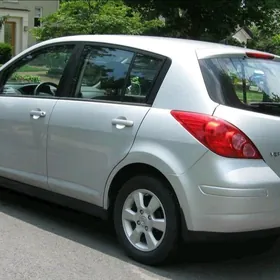 Nissan Versa 1.8 wal