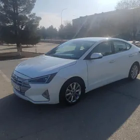 Hyundai Elantra 2019