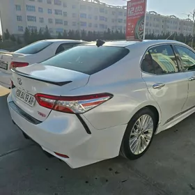 Toyota Camry 2018