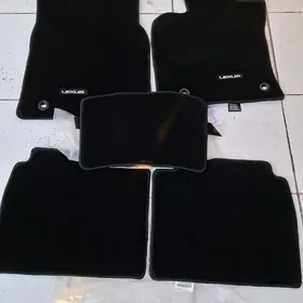 Leksus es 2025 arginal kowryk