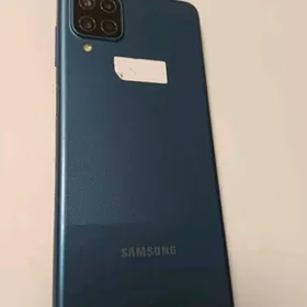 SAMSUNG M12