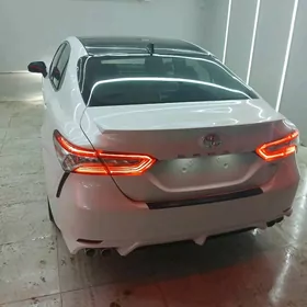 Toyota Camry 2020