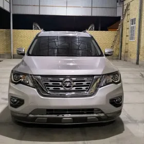 Nissan Pathfinder 2020