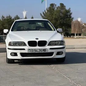 BMW E39 2000