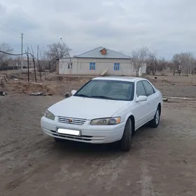 Toyota Camry 1999