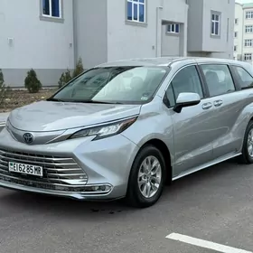 Toyota Sienna 2021