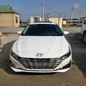 Hyundai Elantra 2021
