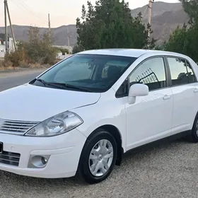 Nissan Versa 2010