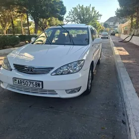 Toyota Camry 2004