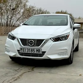 Nissan Versa 2022
