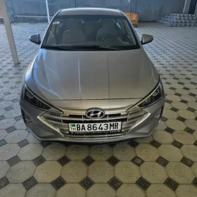 Hyundai Elantra 2020