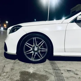 Mercedes-Benz E-Class 2015