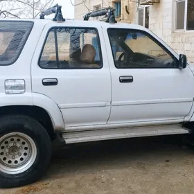 Toyota 4Runner 1990