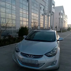 Hyundai Elantra 2012