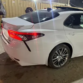 Toyota Camry 2022
