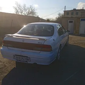 Nissan Cefiro 1995