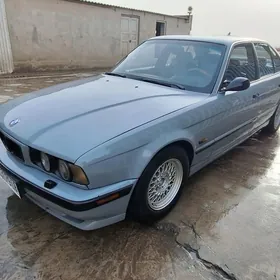 BMW 525 1989