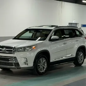 Toyota Highlander 2019