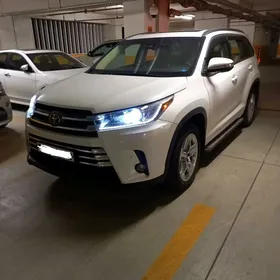 Toyota Highlander 2018