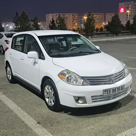 Nissan Versa 2010