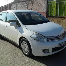 Nissan Versa 2010