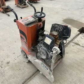 Beton aswalt kesýän Palme