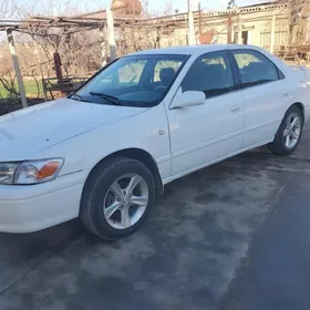 Toyota Camry 1999