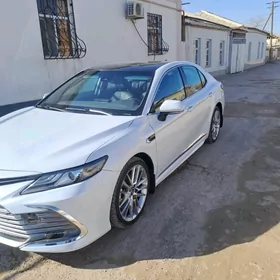 Toyota Camry 2022