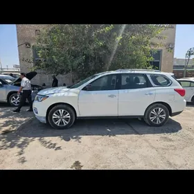 Nissan Pathfinder 2020