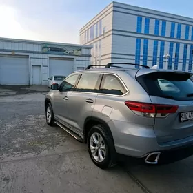 Toyota Highlander 2017