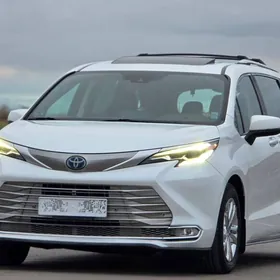 Toyota Sienna 2022