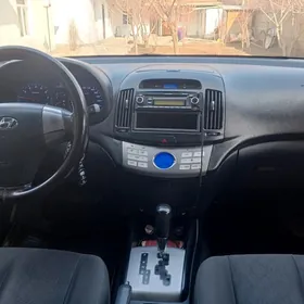 Hyundai Elantra 2010