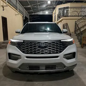 Ford Explorer 2021