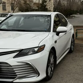Toyota Camry 2018