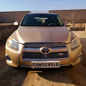 Toyota RAV4 2011