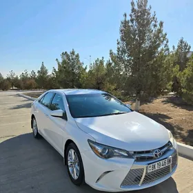 Toyota Camry 2016