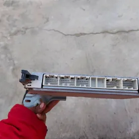 zaslonka we konpy lexus es300