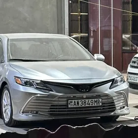 Toyota Camry 2020