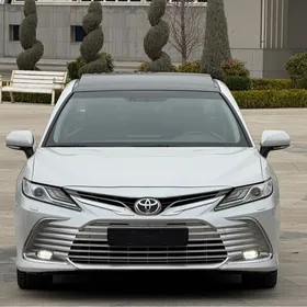 Toyota Camry 2023