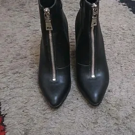 Полусапожки и туфли