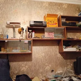 Книжные полки