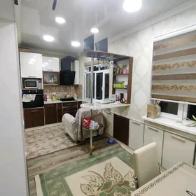 3х комн.кв.от хозяина Мир 3