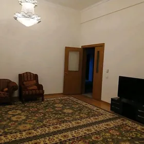 Maskowskiy 12/2 4 Kom 178m²